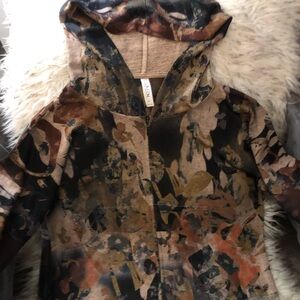 Cubism Los Angeles Hoodie Sz M Brown Geometric Print NWOT